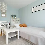 Nutmeg Apartment Wola