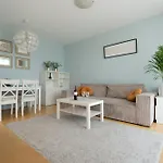 Nutmeg Apartment Wola
